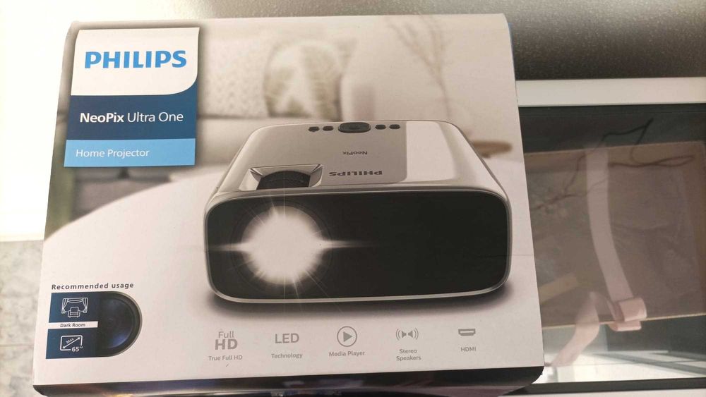 Projetor Philips Neopix Ultra One Hd Npx641 - Branco