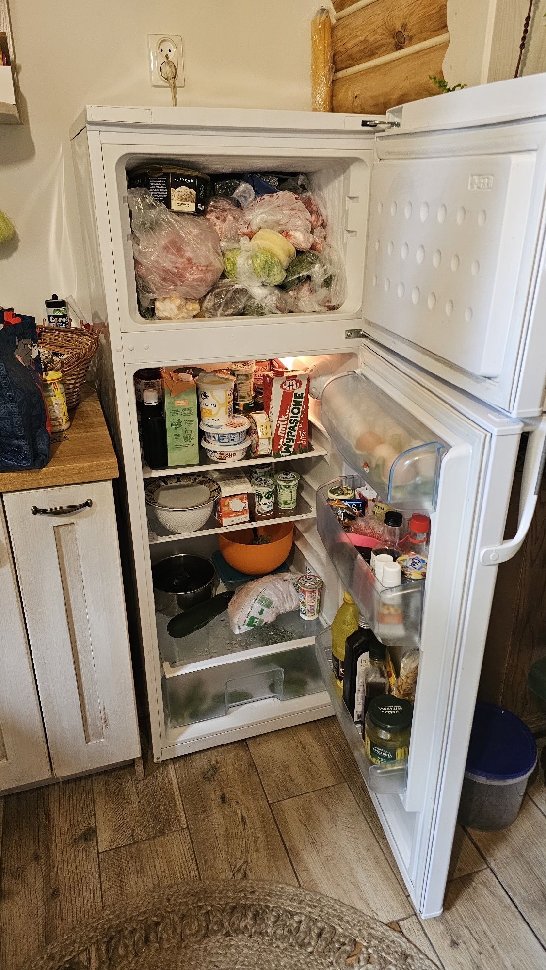Lodówka z zamrażką beko