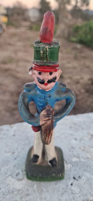 Musicos viana pintados mão  antigos com assobio atraz.