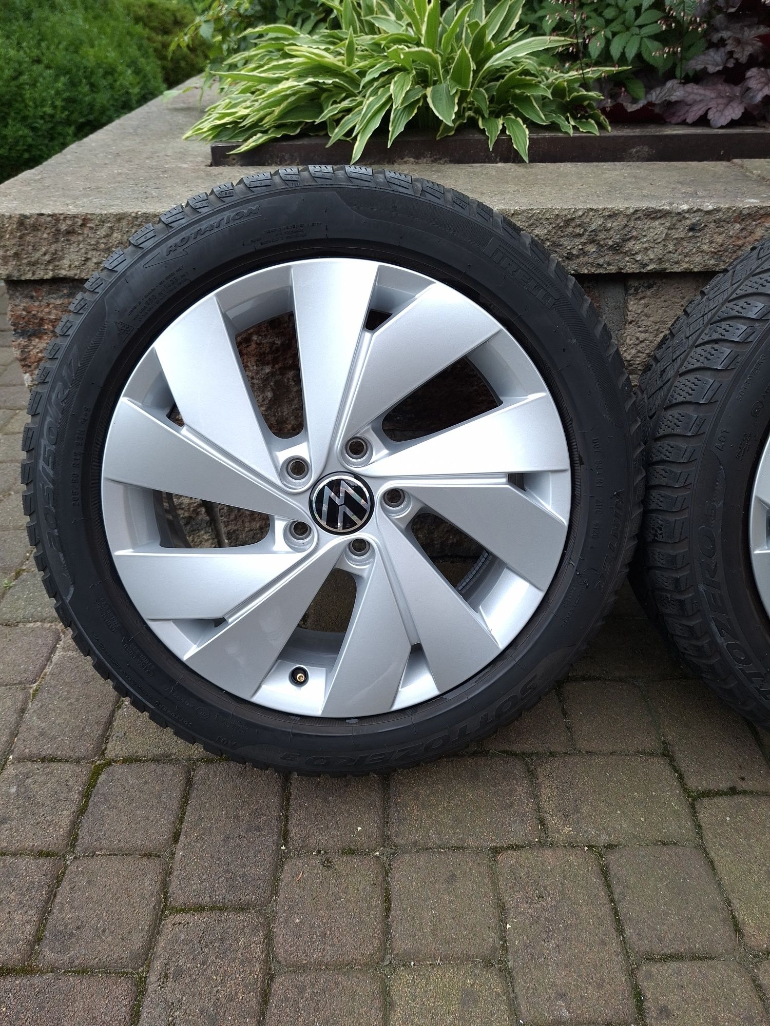 Alufelgi 17" VW Golf VIII VII VI V Touran Caddy 5x112 Oryginał