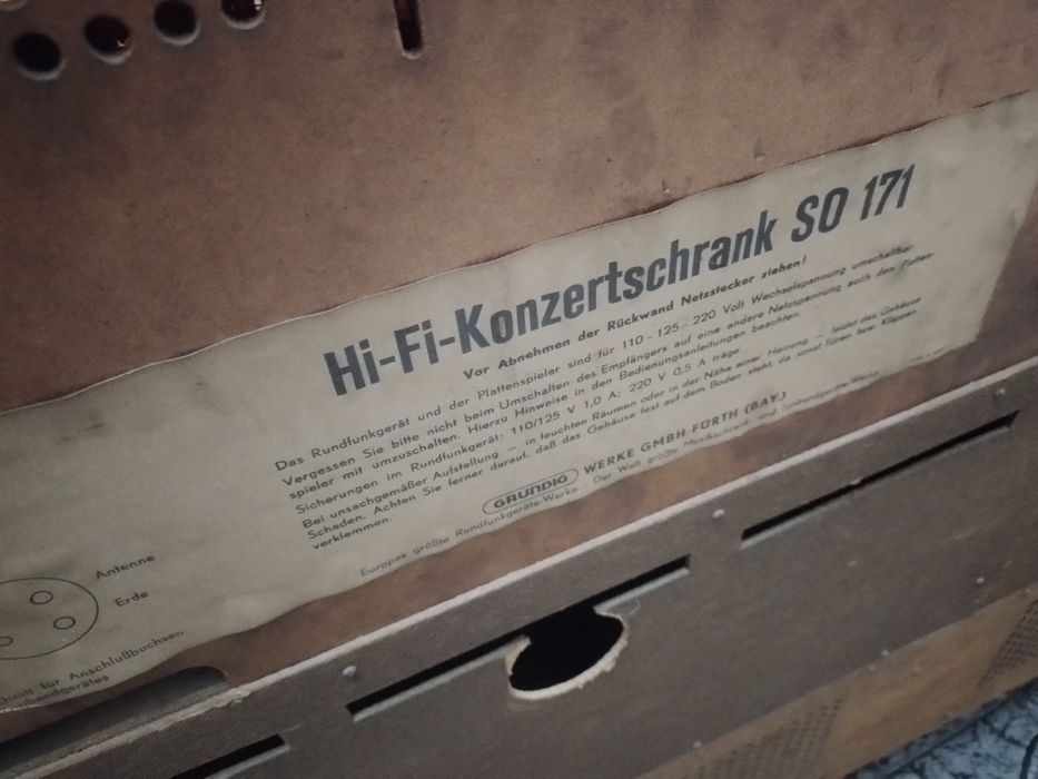 Radio movel grundig