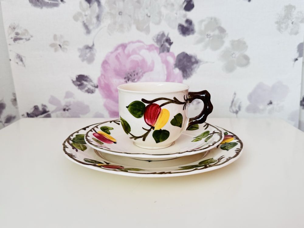Porcelanowe trio śniadaniowe Villeroy Boch Ma Pomme, talerz filiżanka