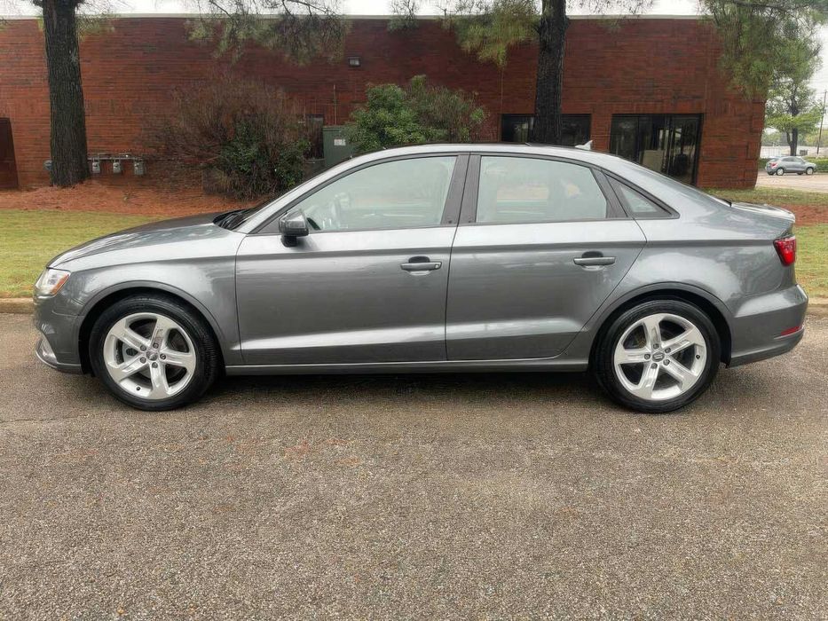 Audi A3      2018
