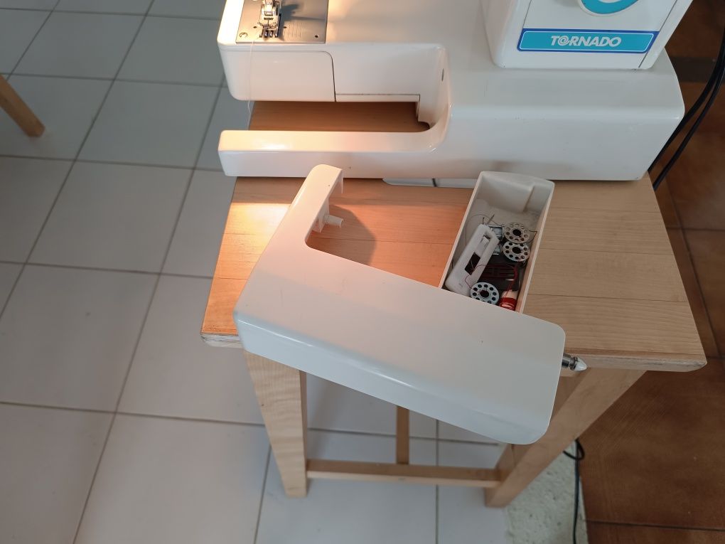 Máquina de costura