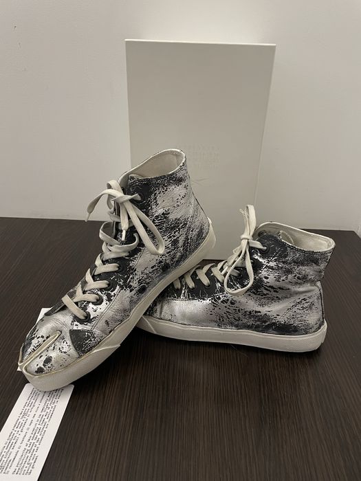 Maison Margiela Tabi High-Top Painted Canvas Sneakers EU 43