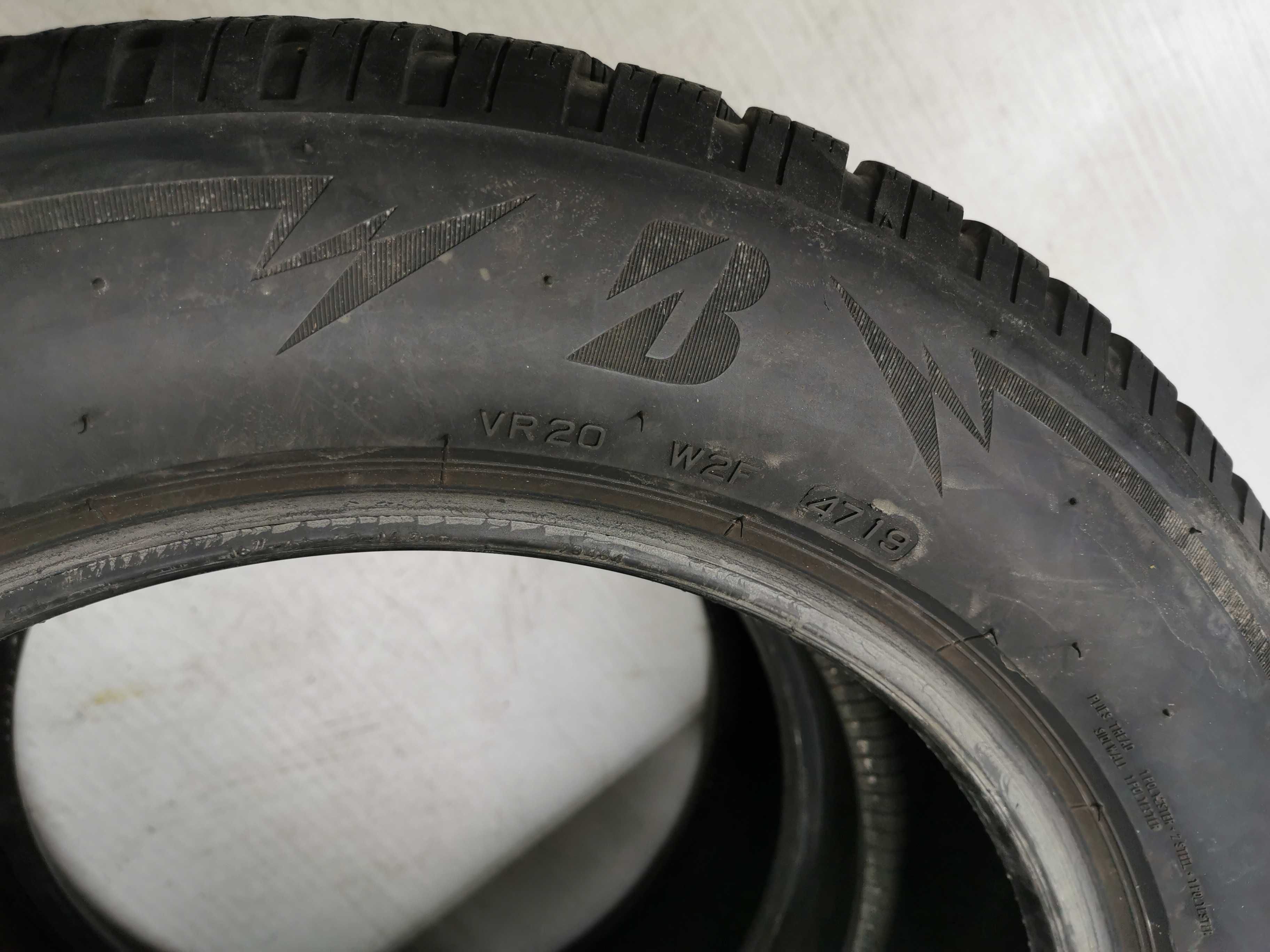 Bridgestone Blizzak LM005 205/60r16 6,2mm N1013