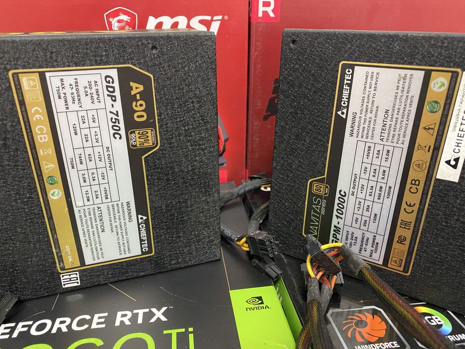 Блок живлення Chieftec APS-1000 w 80 bronze plus.