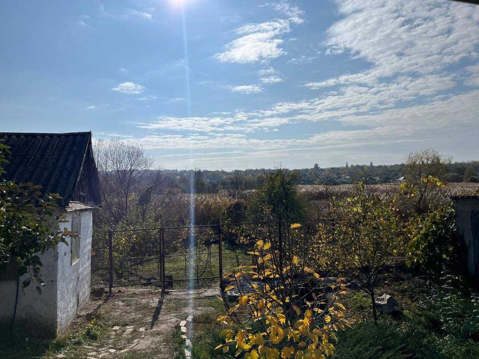 Продам дом  с ремонтом ж/м Парус