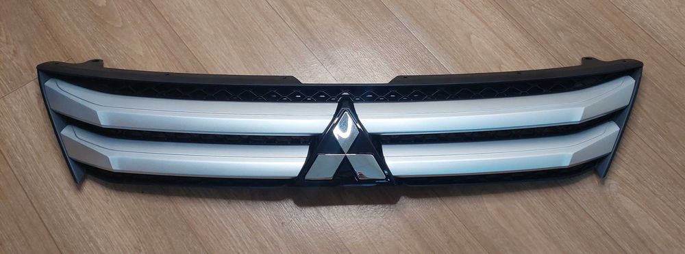 Решітка радіатора Mitsubishi Eclipse Cross 2017 2018 2019 2020 Екліпс