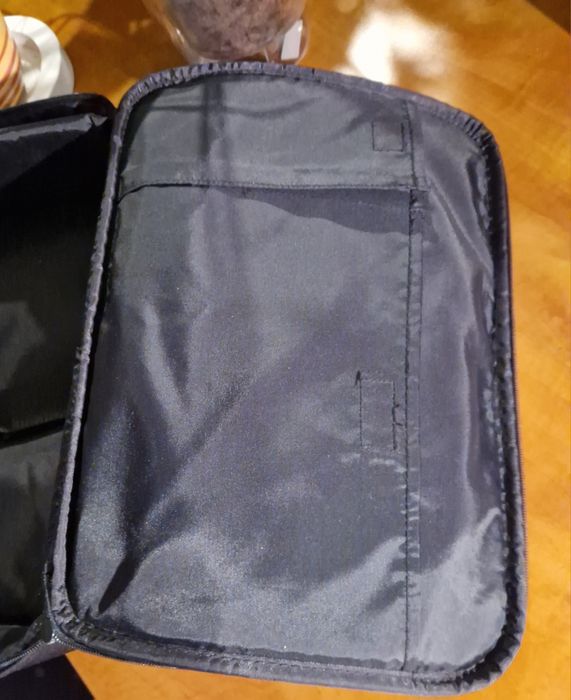 Torba, nesesser na laptopa