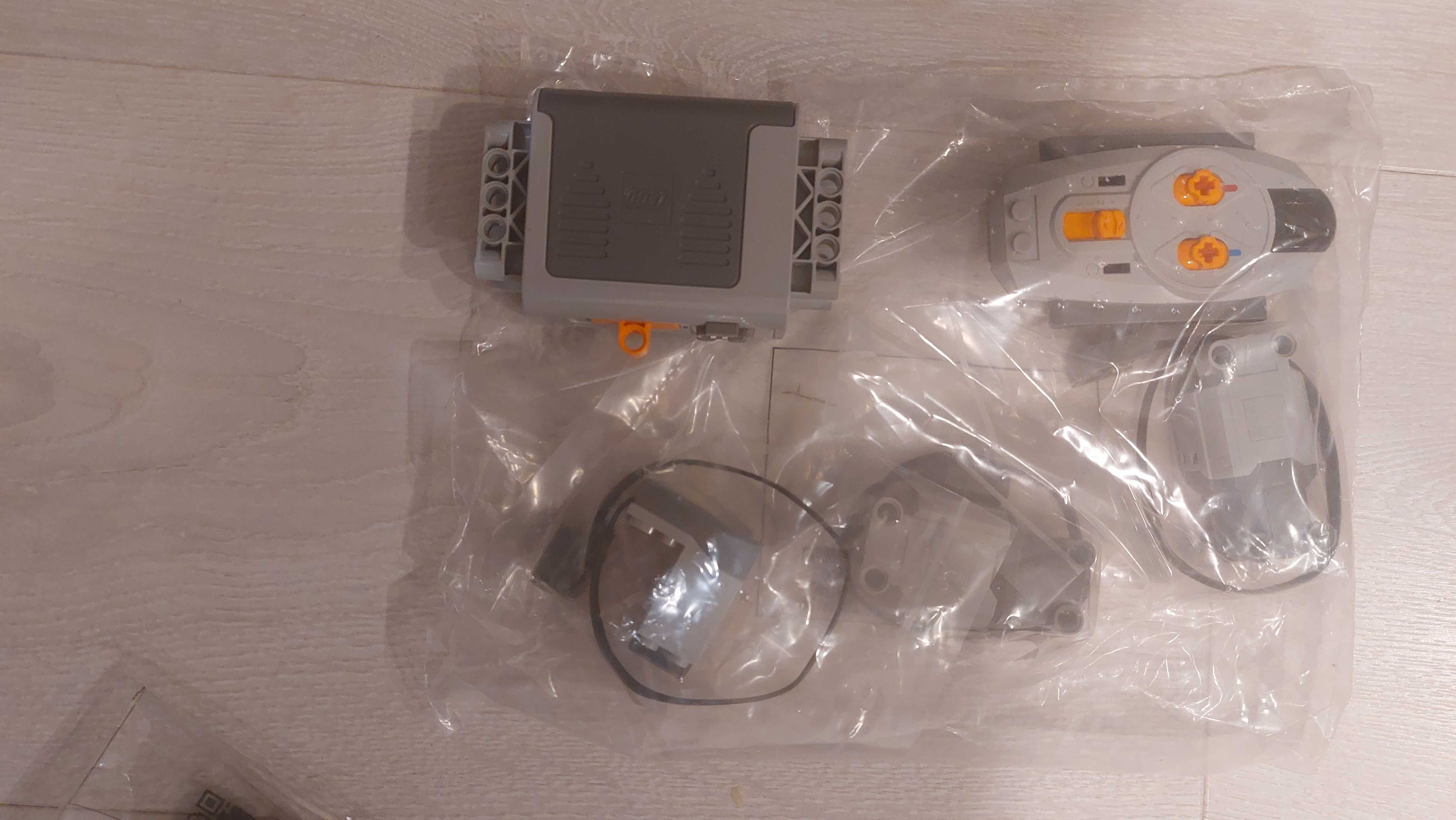zestaw Lego power functions 2x 88003, 8884, 8885, 8881 - Nowy