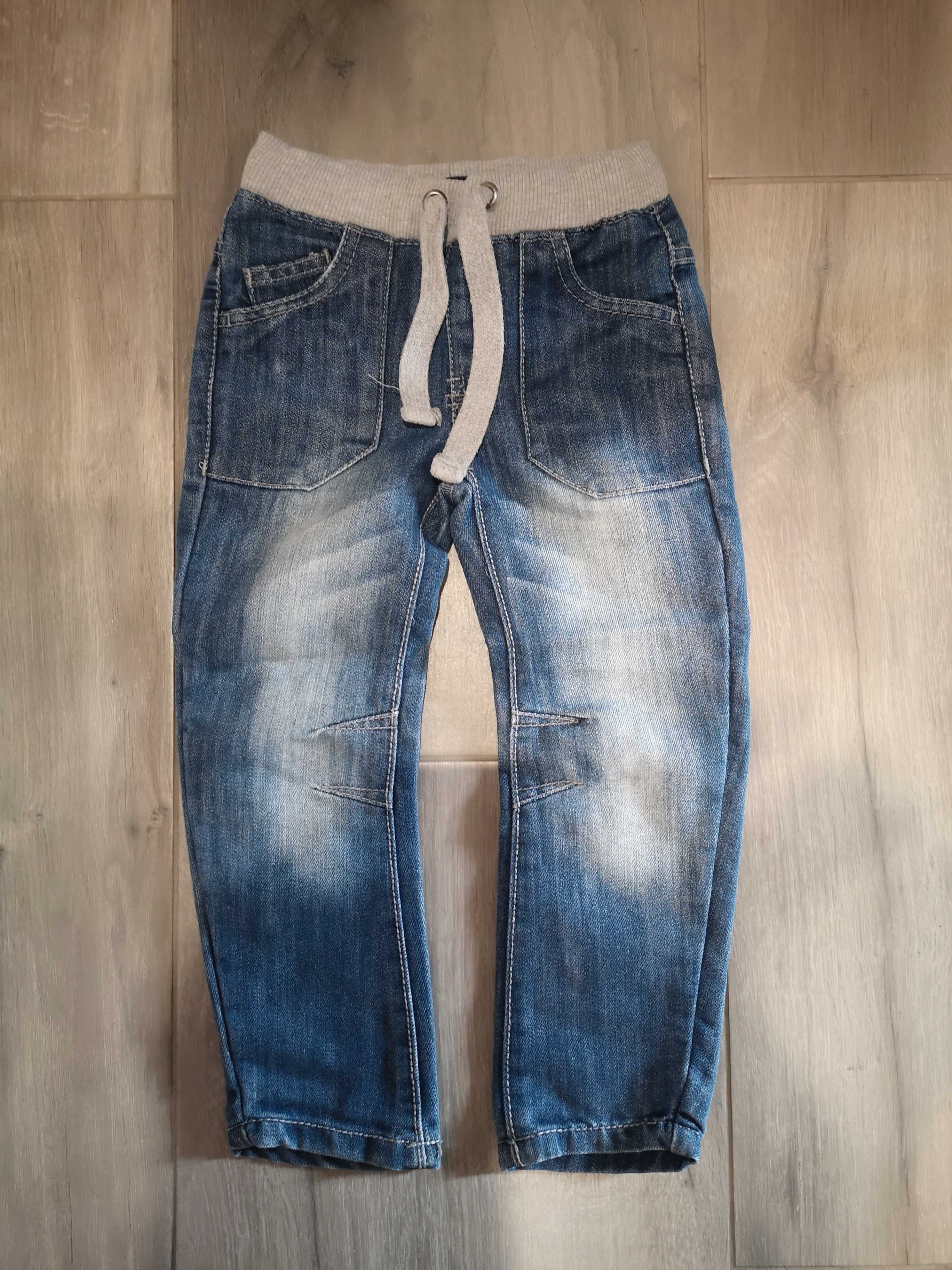 Spodnie jeans 98/104