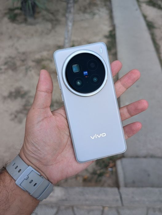 Vivo x200 pro (16/512 2физ сим +esim глобальная версия лучшач камера)