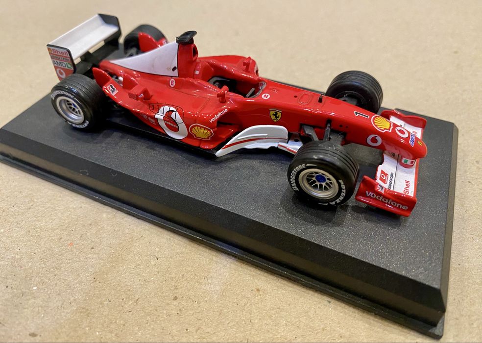 Коллекционая автомодель Ferrari F2003-GA