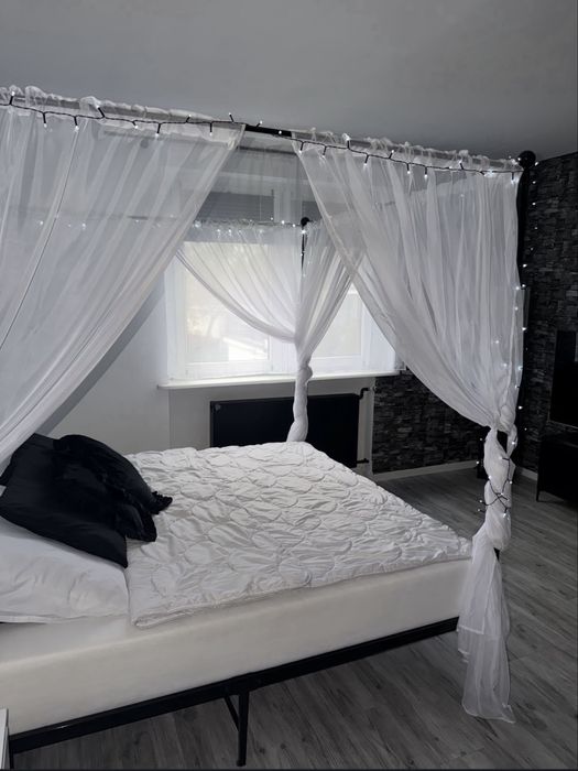 Łóżko podwójne małżeńskie