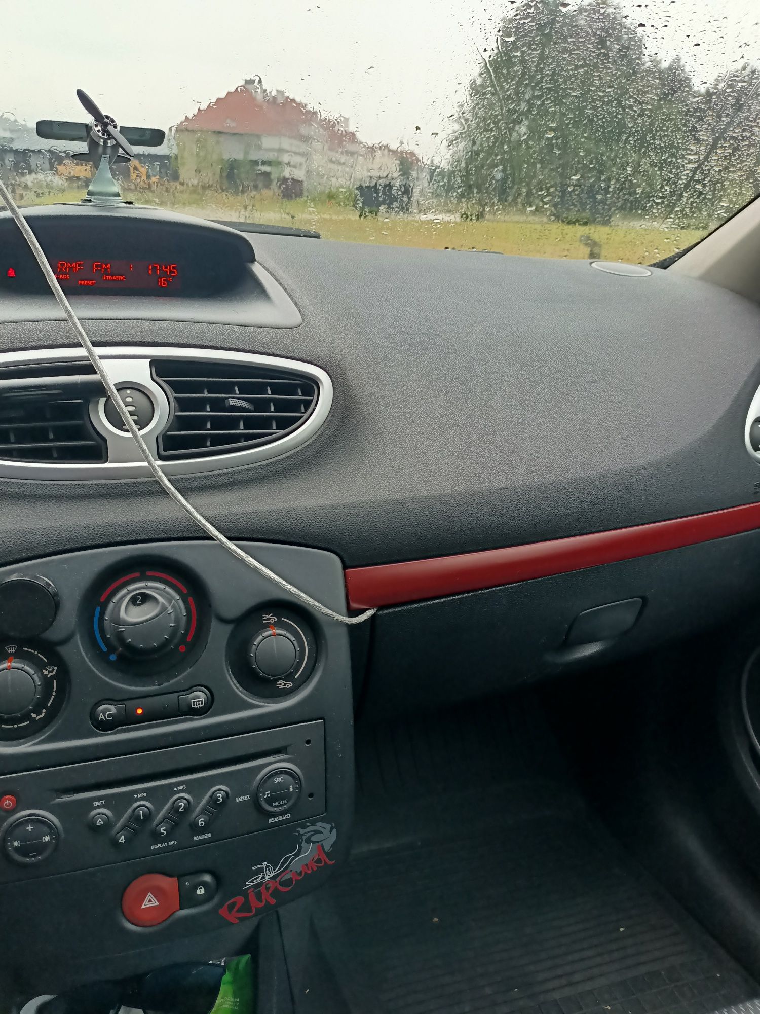 Sprzedam Samochód Renaul Clio 3
