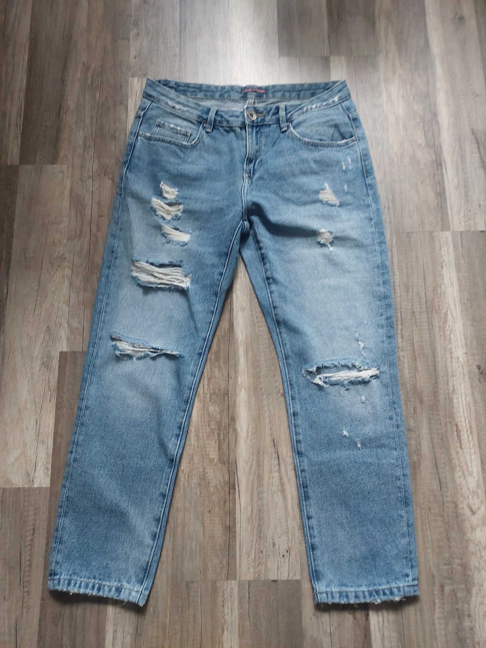 Spodnie jeansy Cropp 38