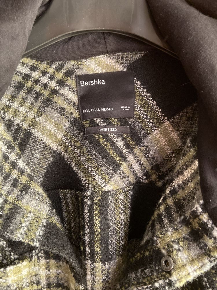 Casaco Bershka novo de lã