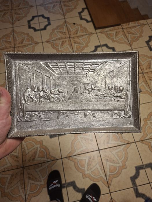 Cynowe obrazy eliefy