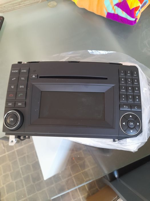 auto radio mercedes