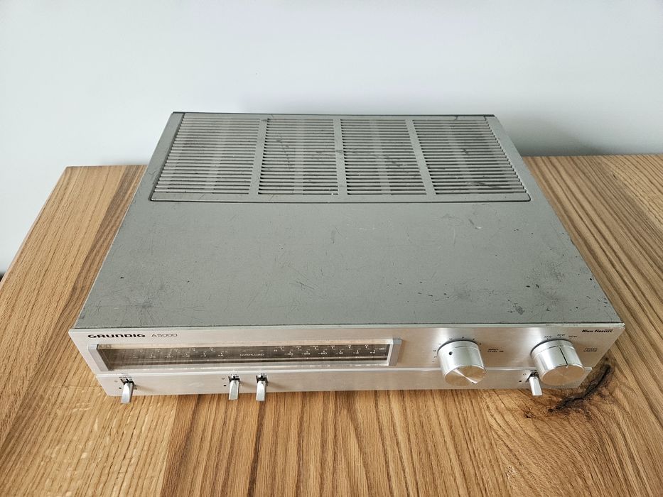 Grundig A5000 - końcówka mocy, działa tylko jedna strona.