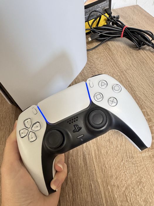 Продам Sony PlayStation Ps5 Slim Digital Edition 1Tb