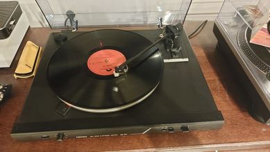 Gramofon GS 461 po renowacji