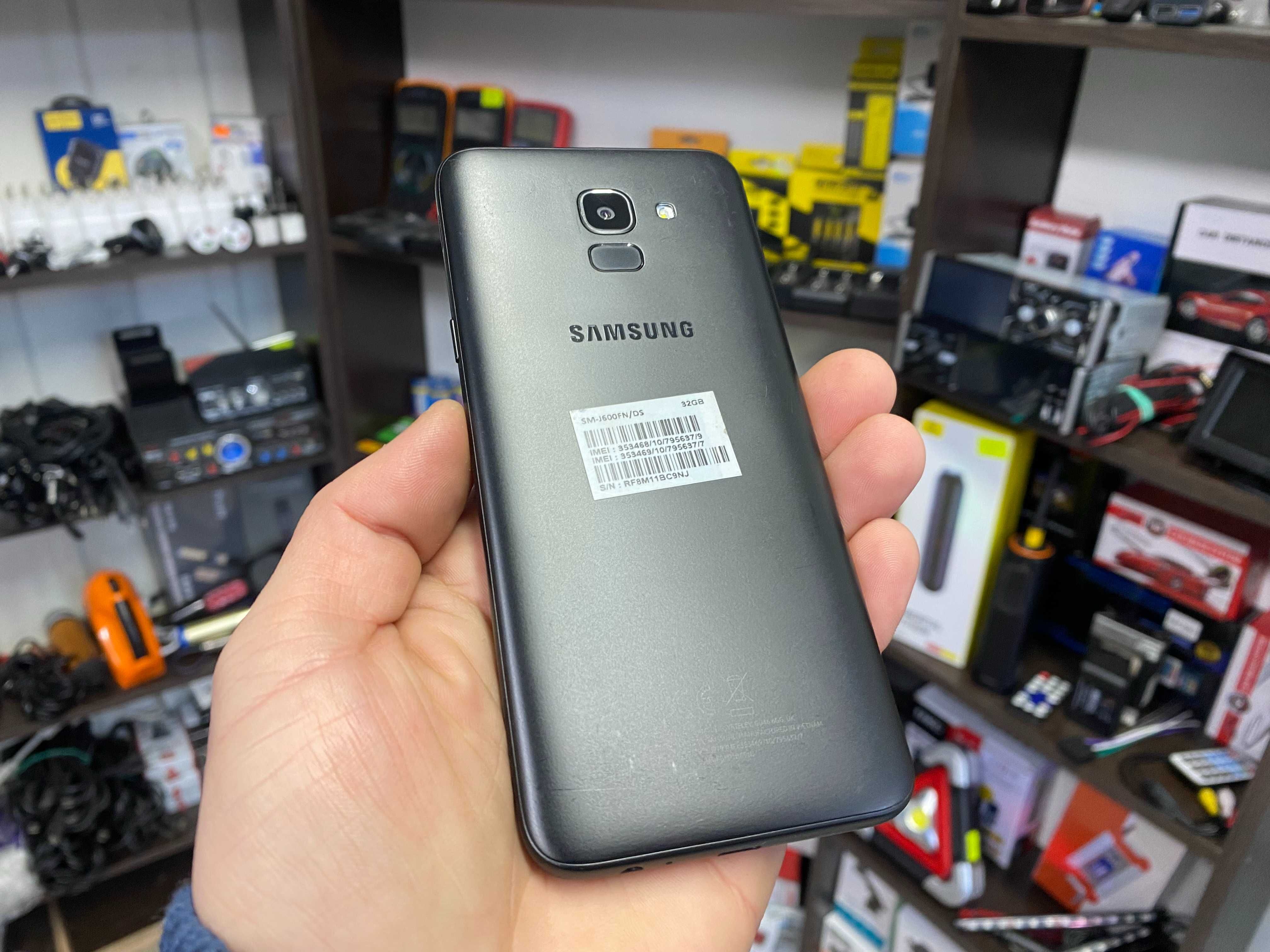 Продам Смартфон Samsung Galaxy j6 2/32g ! Хороший стан! Магазин!