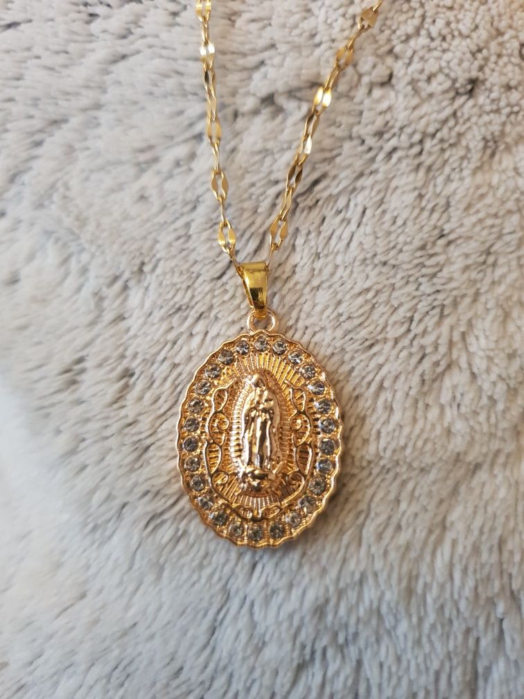 Łańcuszek Złoty z Medalikiem Matką Boską Maryją Biżuteria Religijna