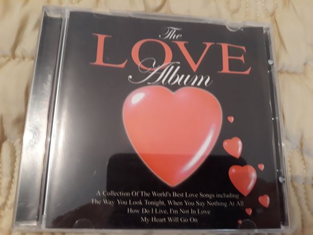 2 CDs: The Love Album e Disco Fever