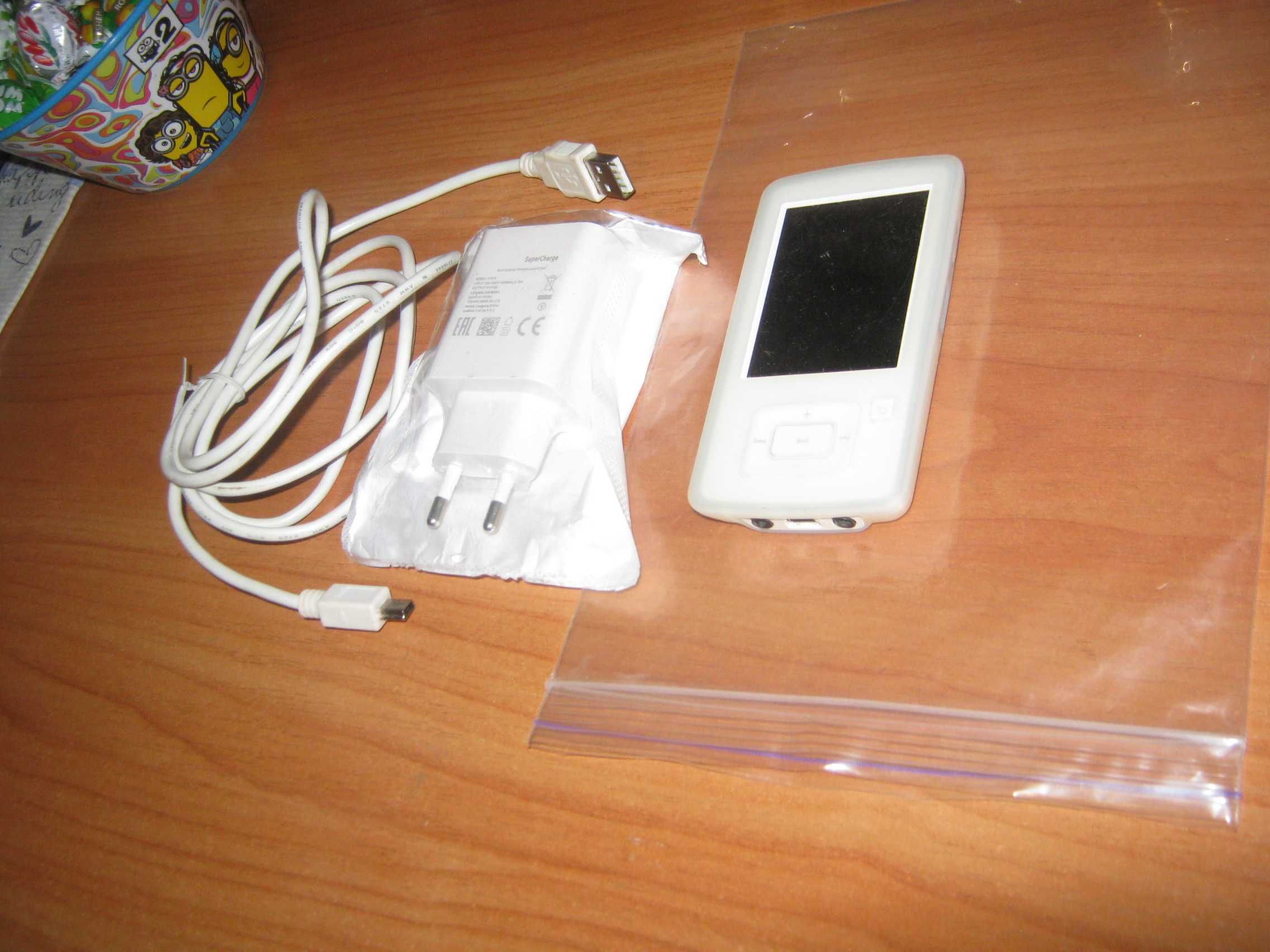 MP3 - плеєр  Transcend   MP870 8Gb - 800