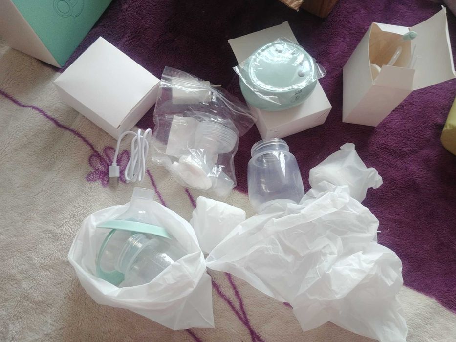 Laktator + akcesoria dla maluszka