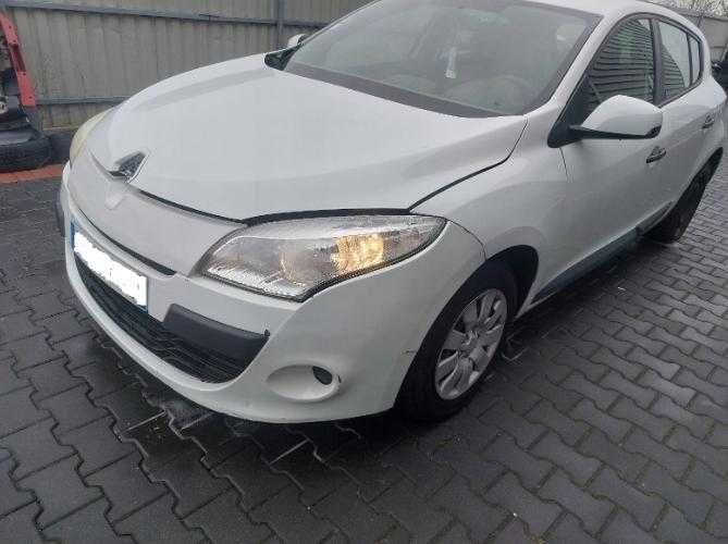 RENAULT MEGANE 3 Бампер різна комплектація. Разборка