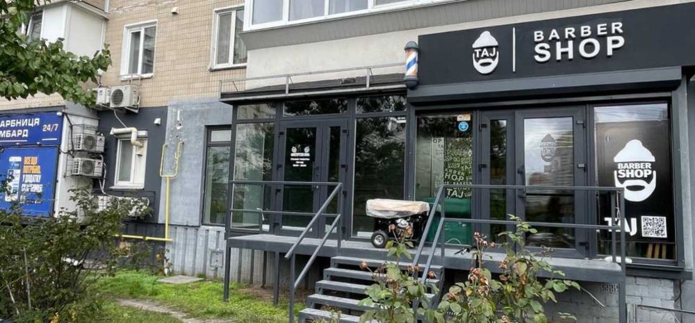 Здам Фасад 30м2 Парк/Метро Позняки ЕКОМАРКЕТ ТЦ Центрум