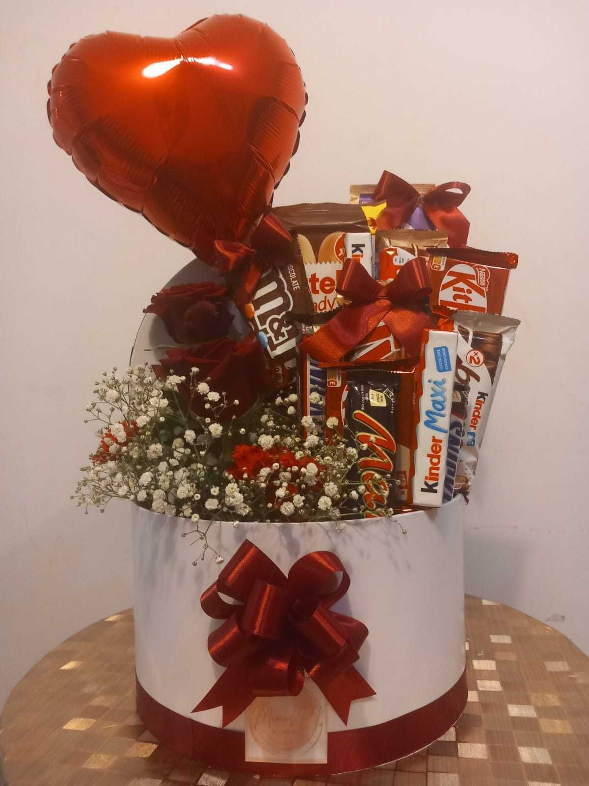 PROMOÇÃO KITS /Cesta de  Chocolates/Dis dos Namorados
