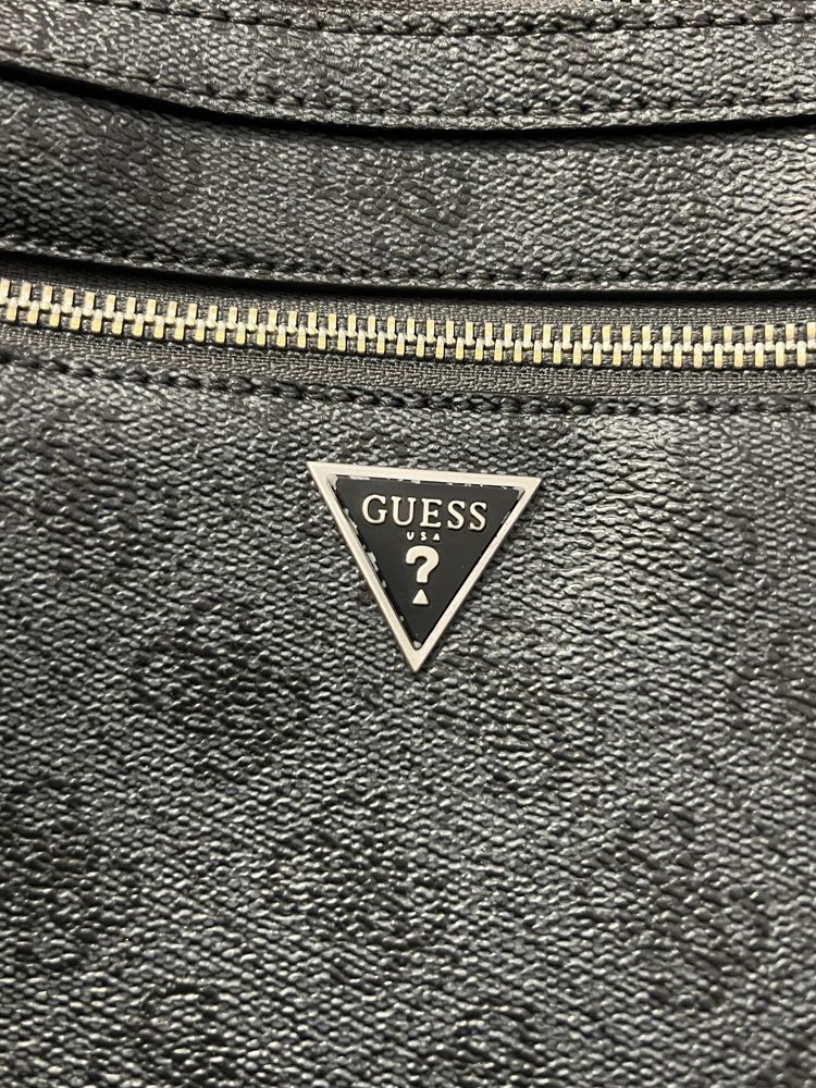 Mala guess homem