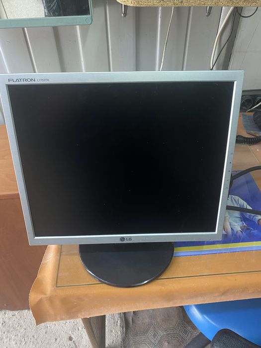 Монітор LG
