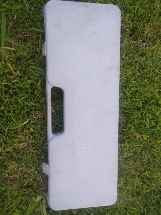 Triângulo carro PEUGEUT novo com Oferta