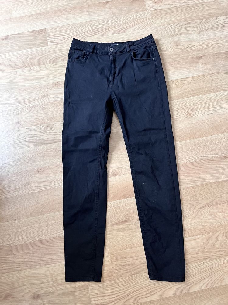 Czarne spodnie jeansy 42 Reserved XL damskie z wysokim stanem
