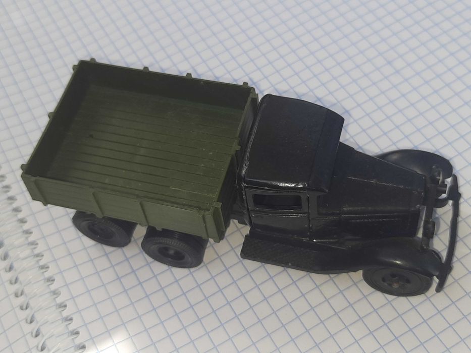 Модель автомобиля ГАЗ из СССР