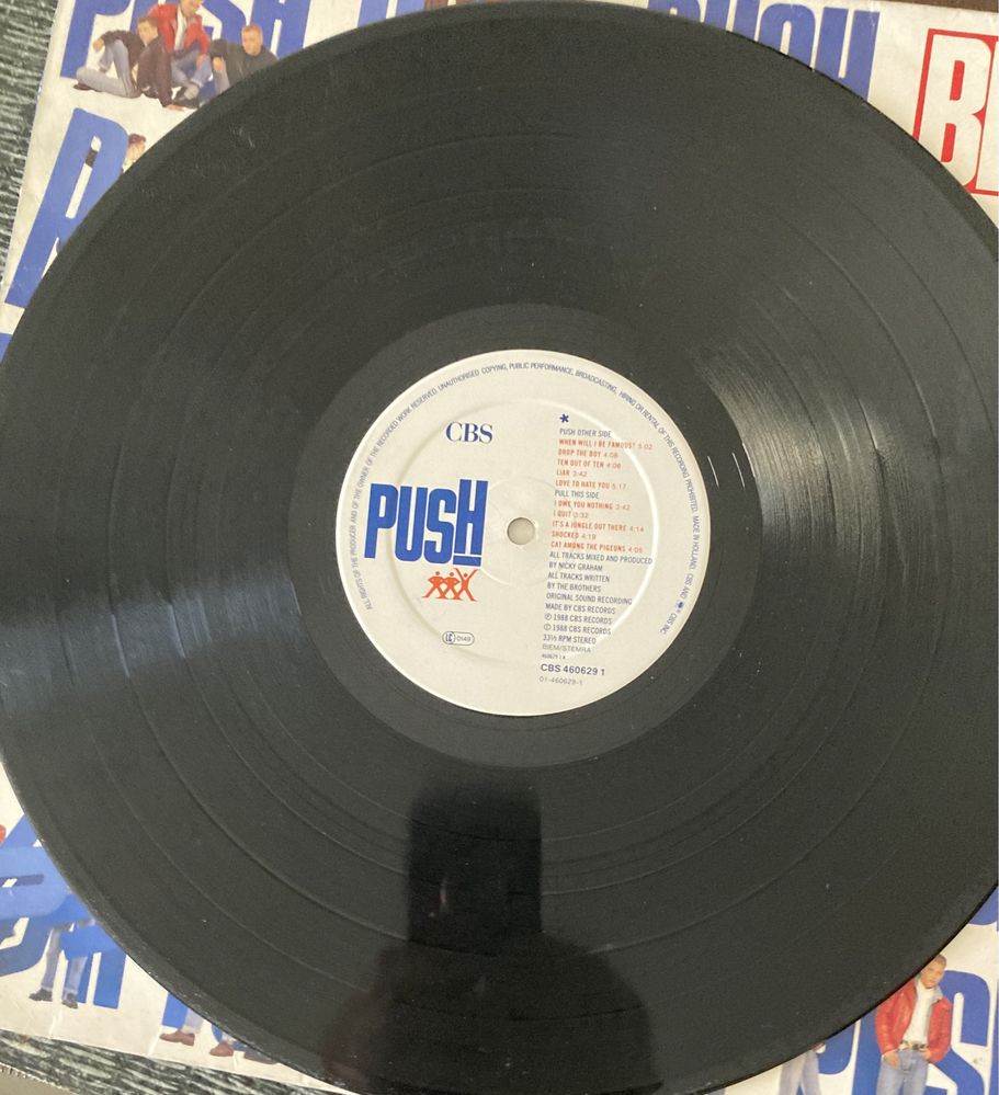 Bros vinyl album push