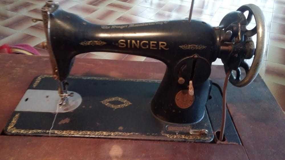 Maquina costura antiga Singer