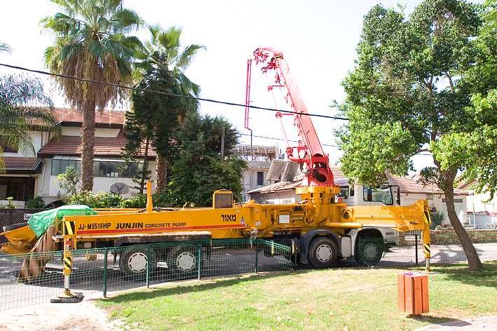 Оренда бетононасосів у Києві та області!