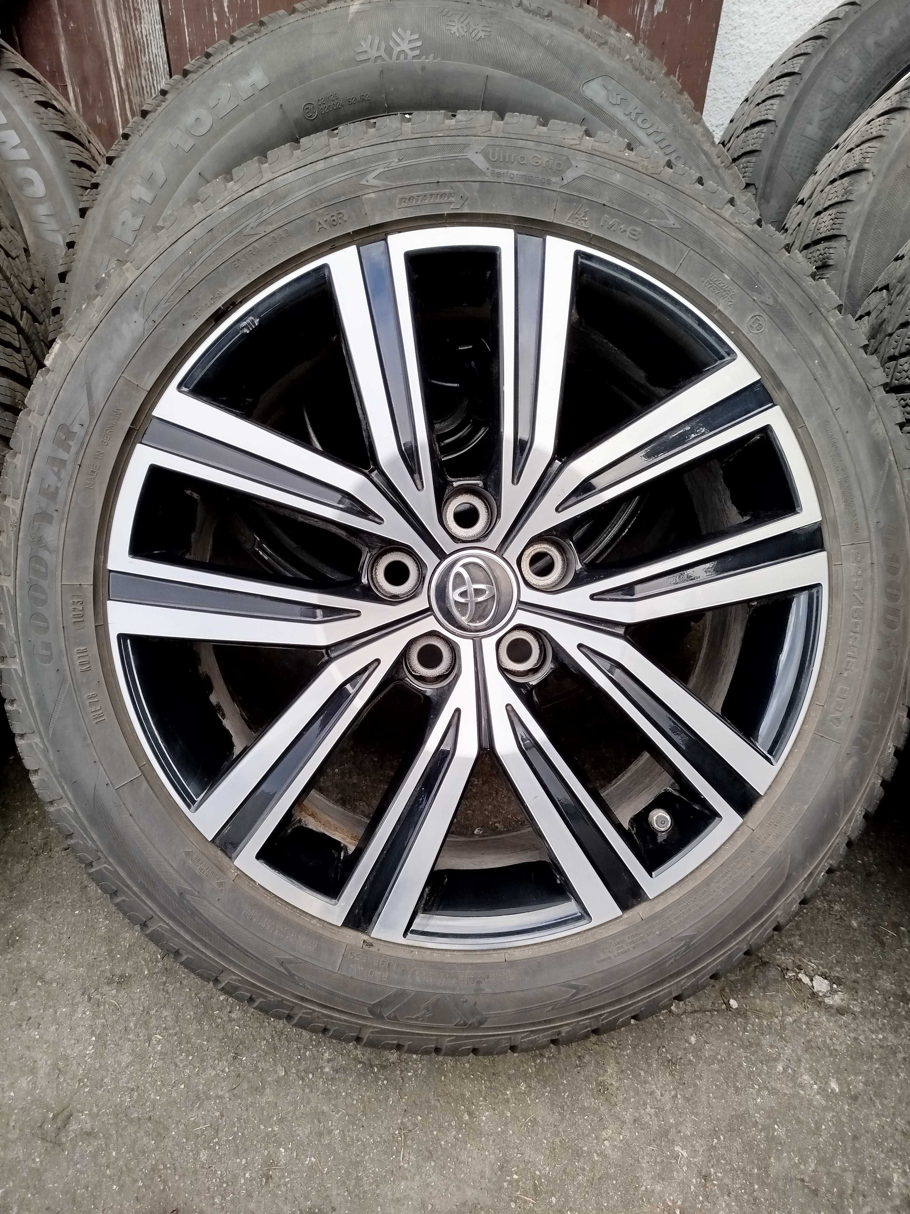 Kola Felgi opony Toyota Corolla Cross 225/50r18 ZIMA 8mm Goodyear 2023