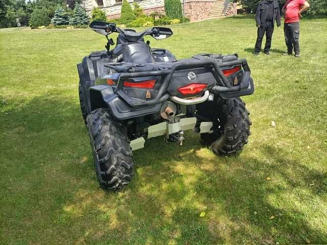Quad Can-Am Outlander