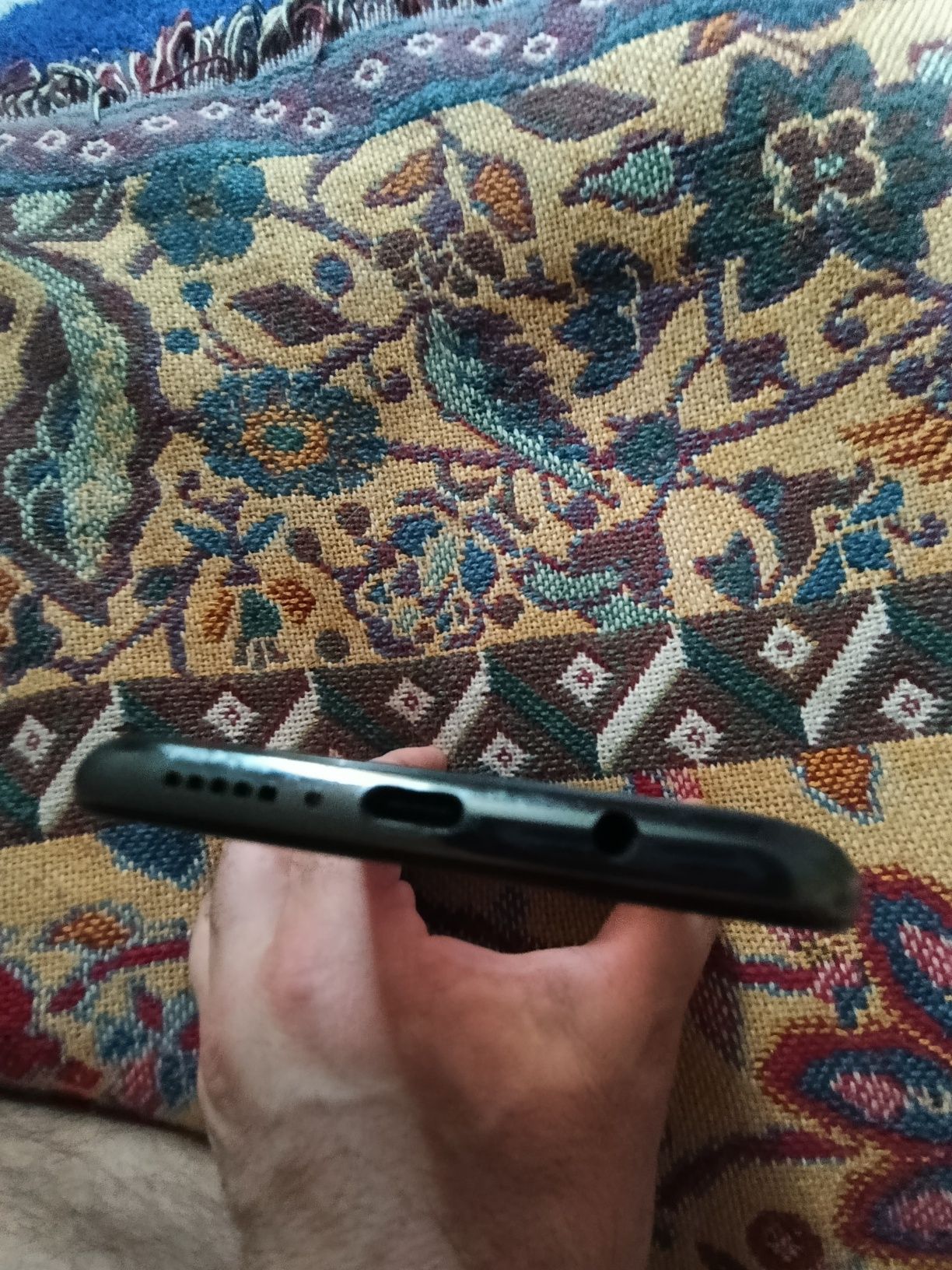 Realme 8 nro 6/64 в хорошем состоянии