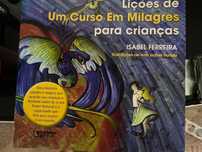 Lições de Um Curso em Milagres Para Crianças
de Isabel Ferreira