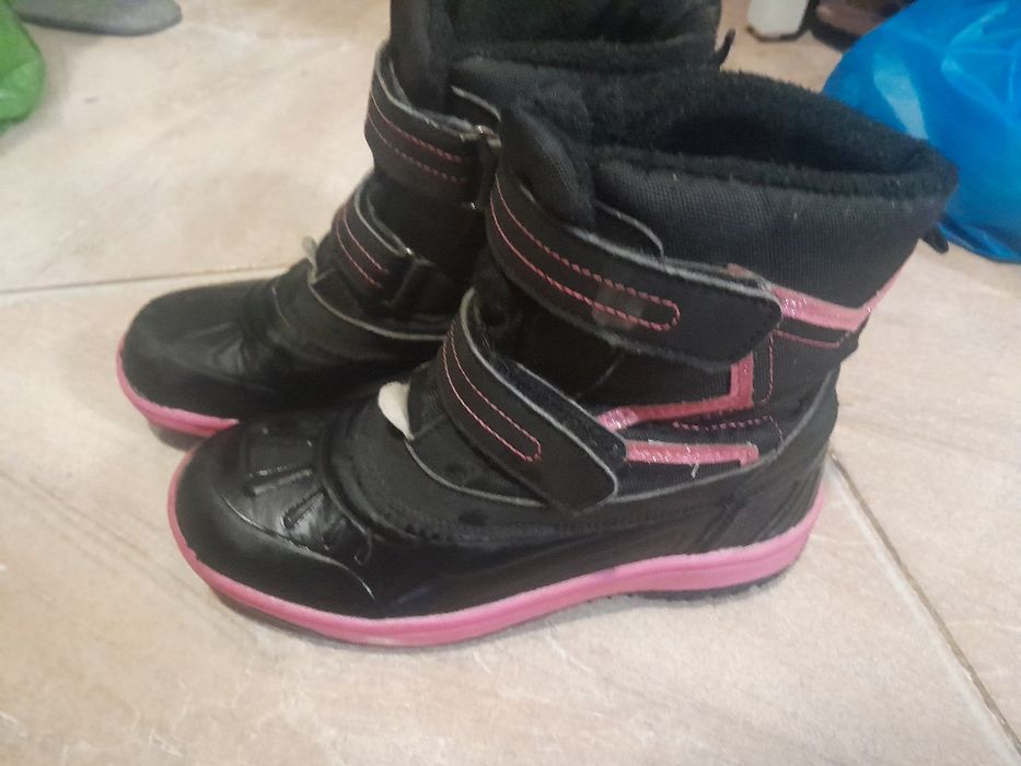 Продам зимние термо сапожки. Девочка  32р