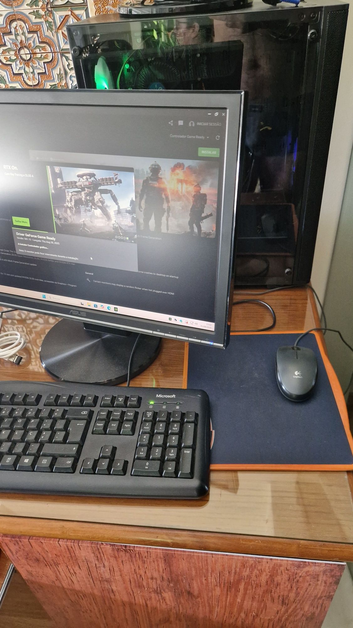 Computador de Secretária – Excelente para Trabalho e Gaming