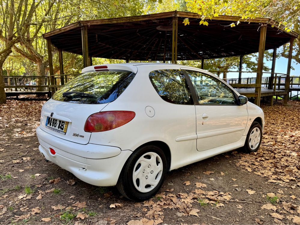 Peugeot 206 1.4 HDi Comercial – 2002